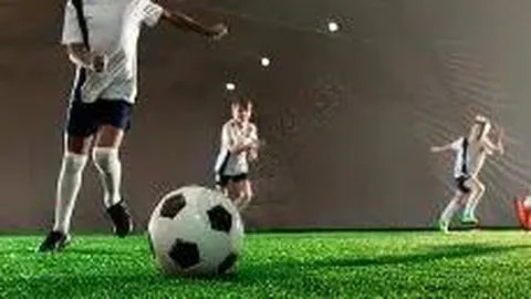 大连英博U21队强势逆袭，2-0完胜大连涵瑀，勇夺2026赛季中乙入场券！